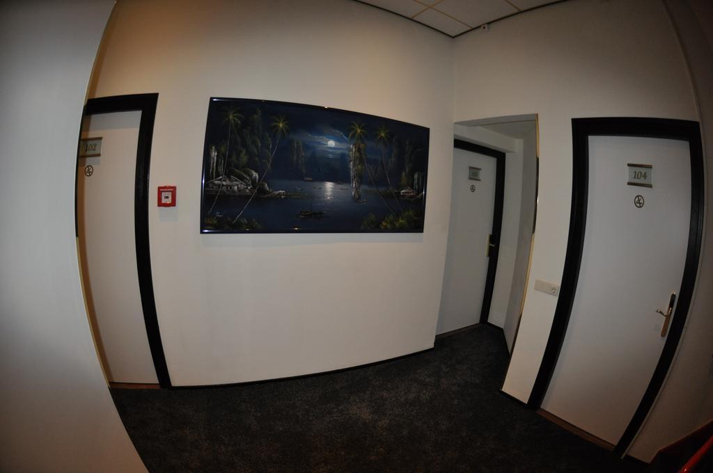 Budget Hotel Le Beau Rivage Middelburg Esterno foto