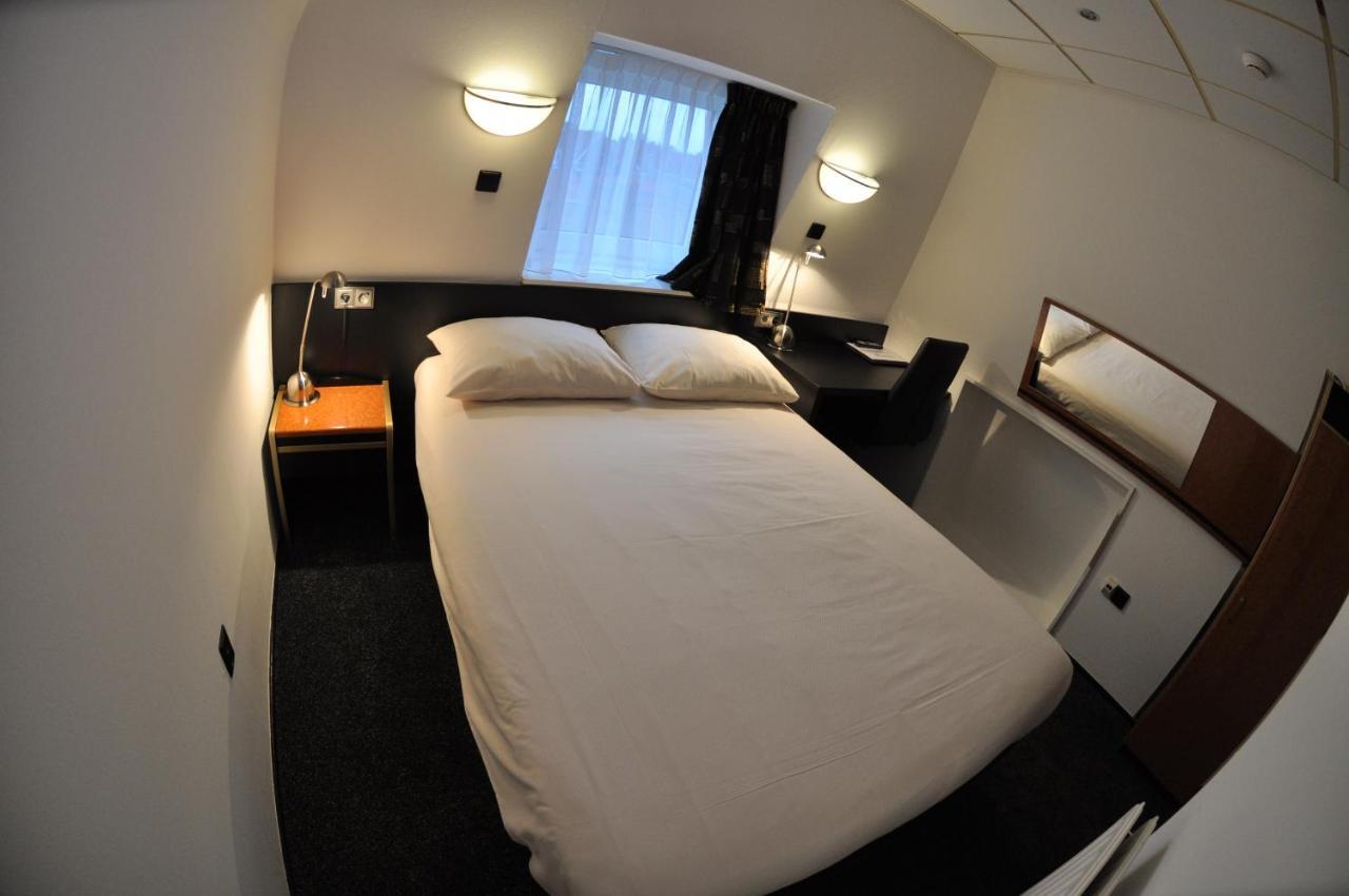 Budget Hotel Le Beau Rivage Middelburg Esterno foto