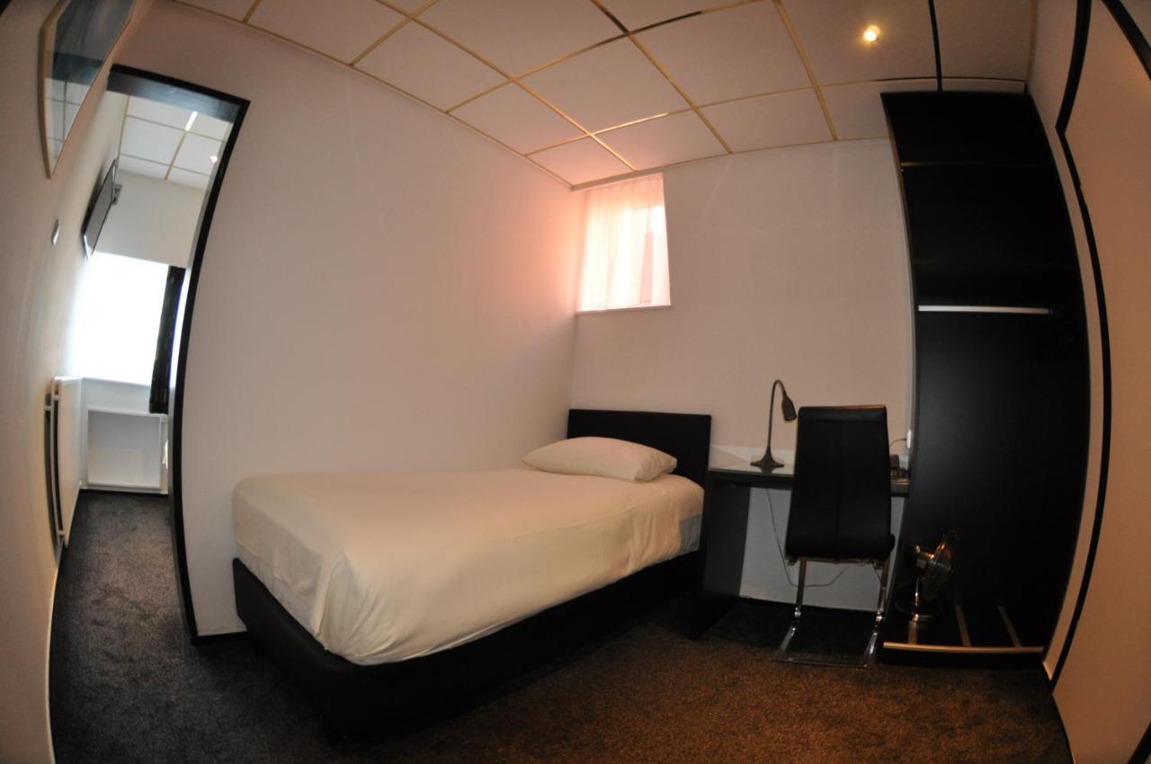 Budget Hotel Le Beau Rivage Middelburg Esterno foto