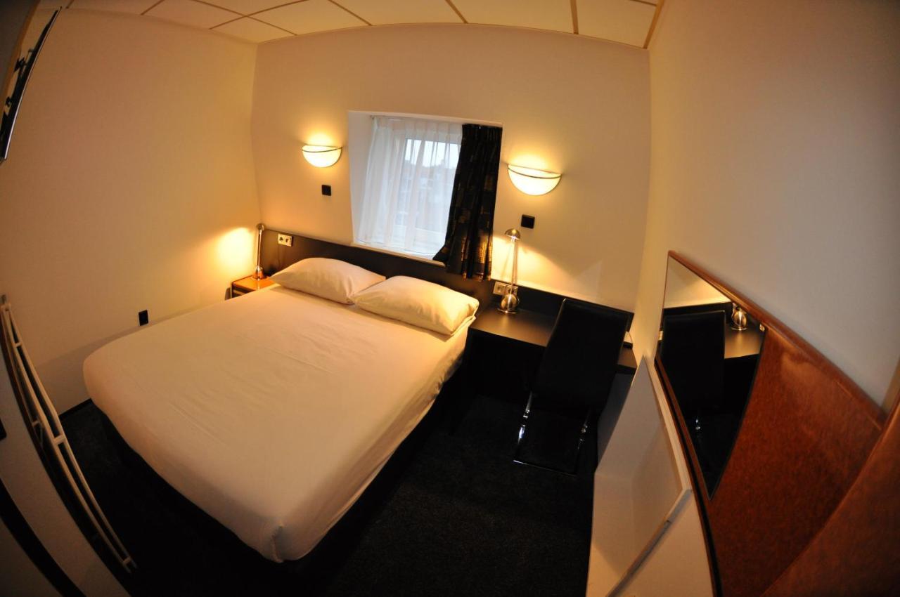 Budget Hotel Le Beau Rivage Middelburg Esterno foto