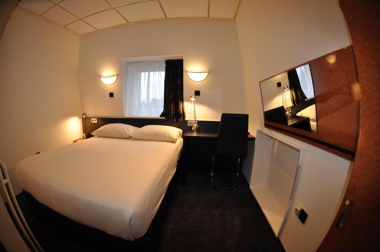 Budget Hotel Le Beau Rivage Middelburg Esterno foto