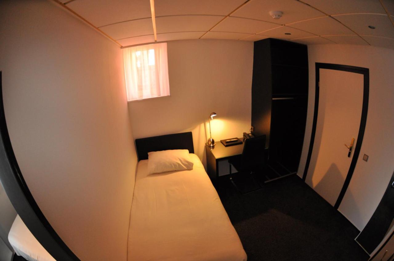 Budget Hotel Le Beau Rivage Middelburg Esterno foto